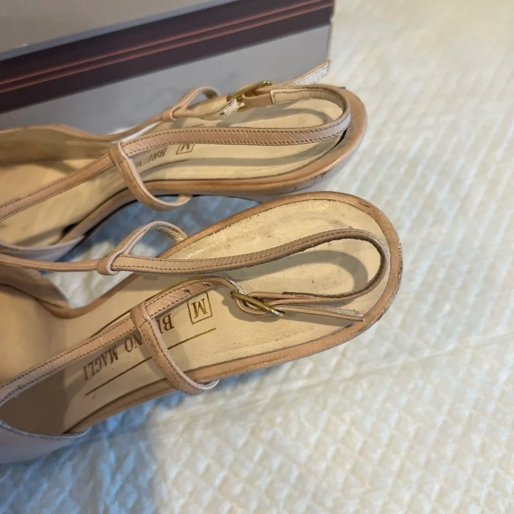 Vintage Bruno Magli  Beige & Pink Slingback Heels Size 8AA